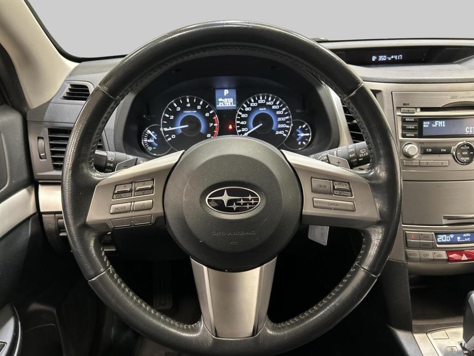 SUBARU Outback 2010