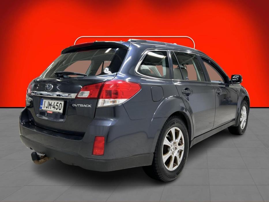 SUBARU Outback 2010
