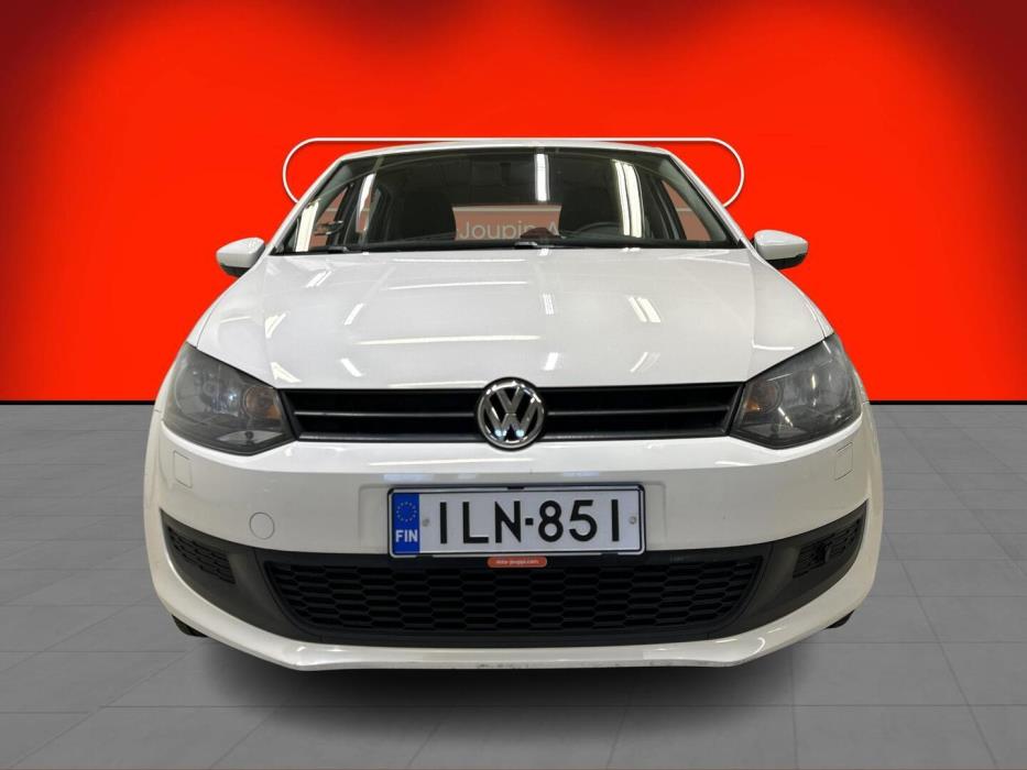VOLKSWAGEN Polo 2014