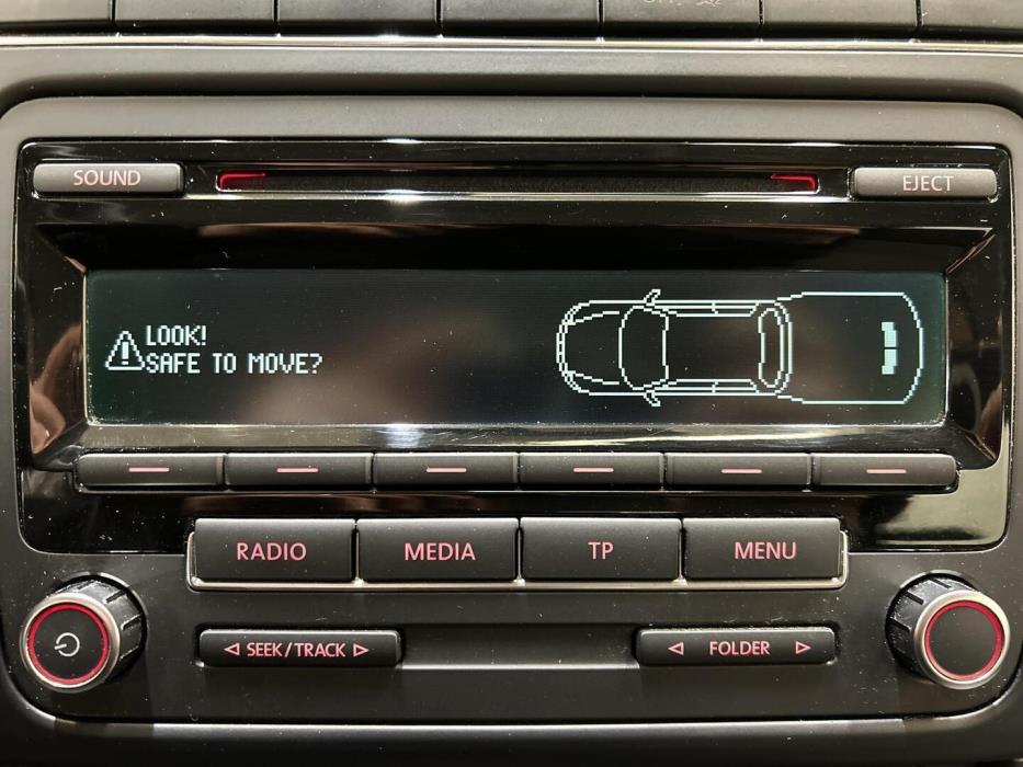 VOLKSWAGEN Polo 2014