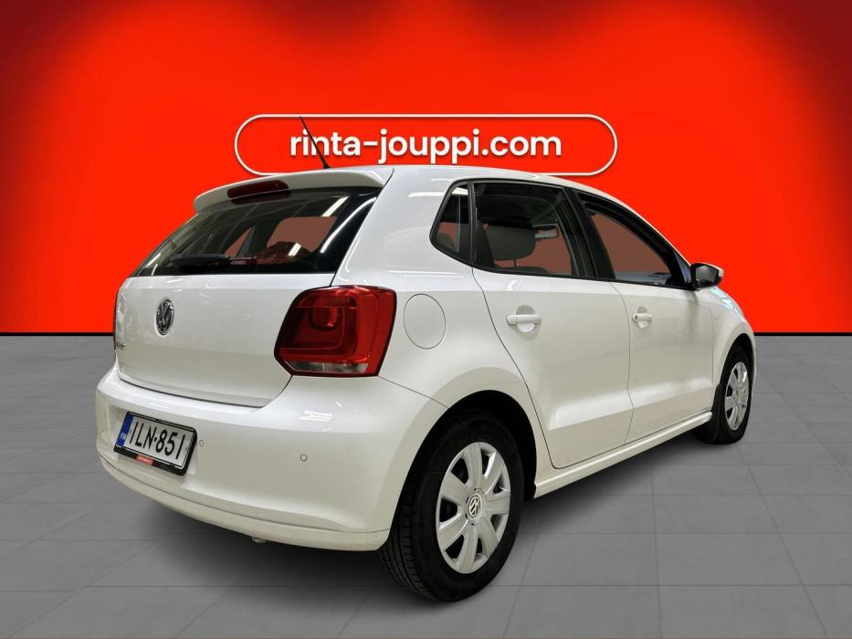 VOLKSWAGEN Polo 2014