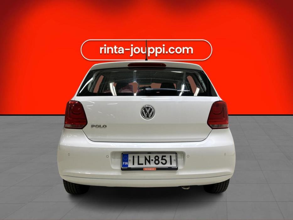 VOLKSWAGEN Polo 2014