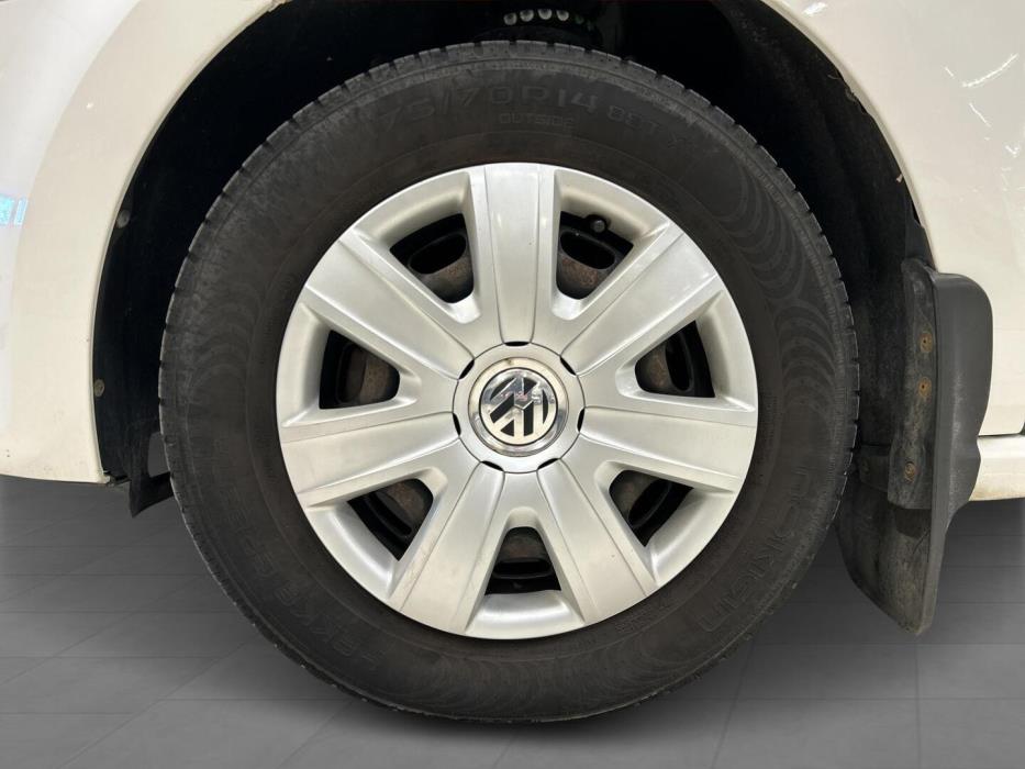 VOLKSWAGEN Polo 2014