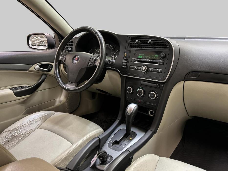 SAAB 9-3 2010