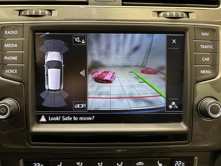 VOLKSWAGEN Golf 2015