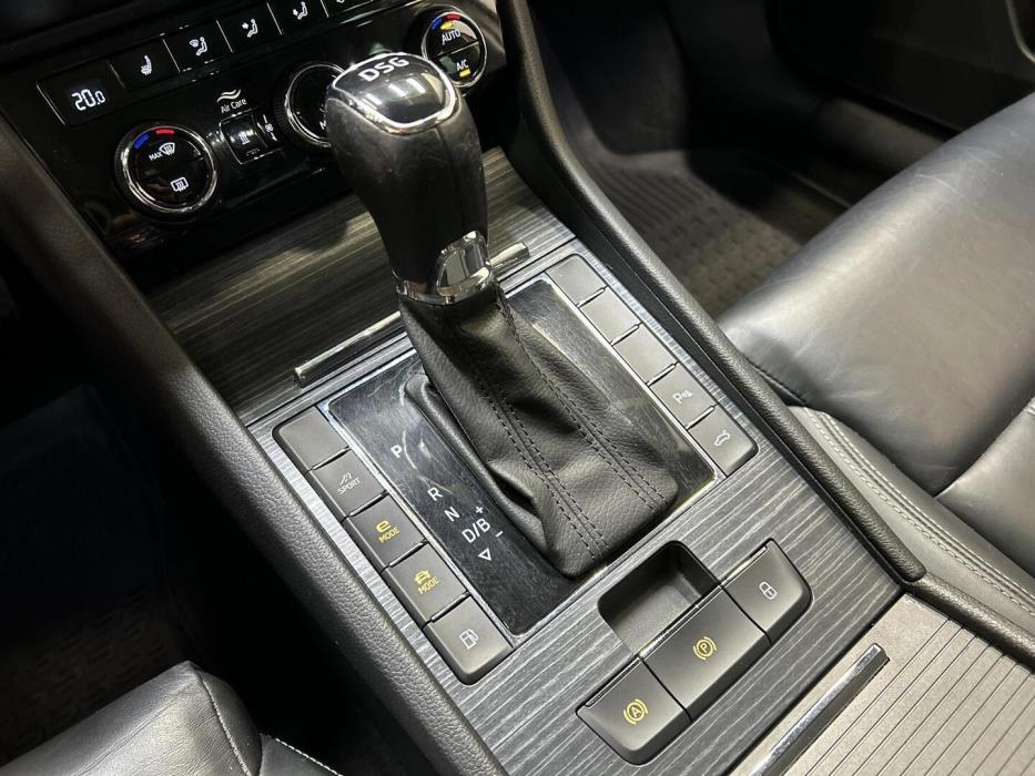 SKODA Superb 2021