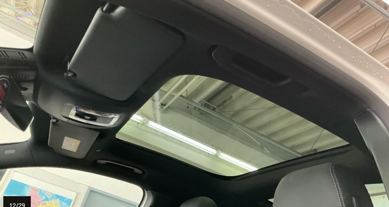 MERCEDES-BENZ EQA 2022