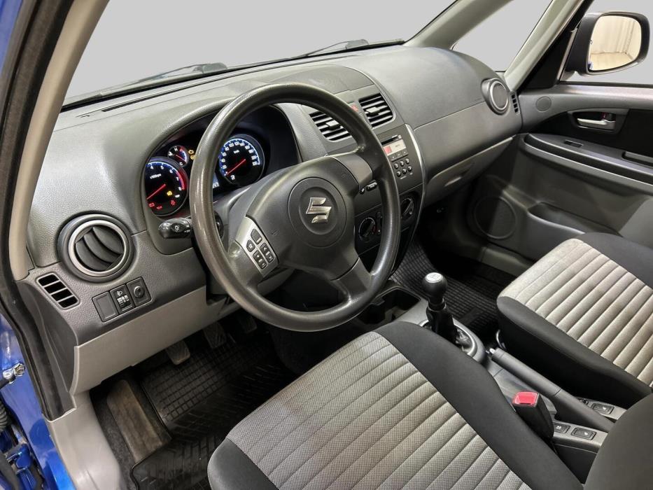 SUZUKI SX4 2010
