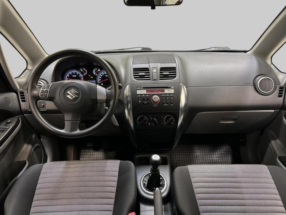 SUZUKI SX4 2010