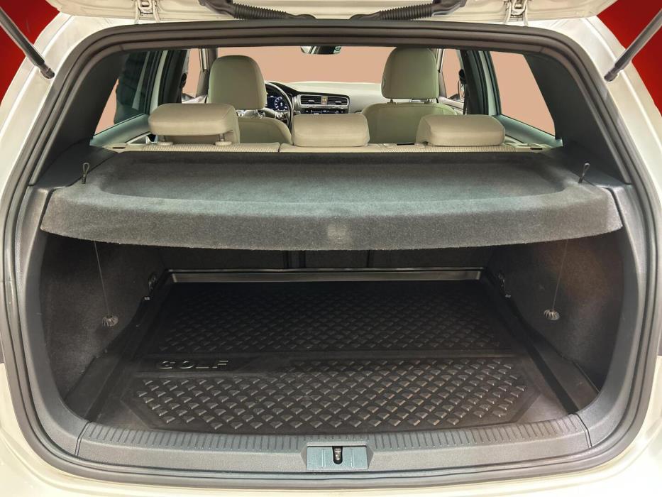 VOLKSWAGEN Golf 2017