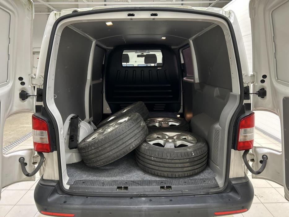 VOLKSWAGEN Transporter 2015