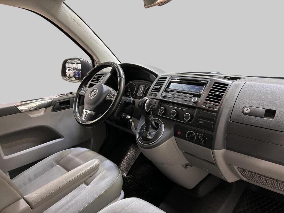 VOLKSWAGEN Transporter 2015