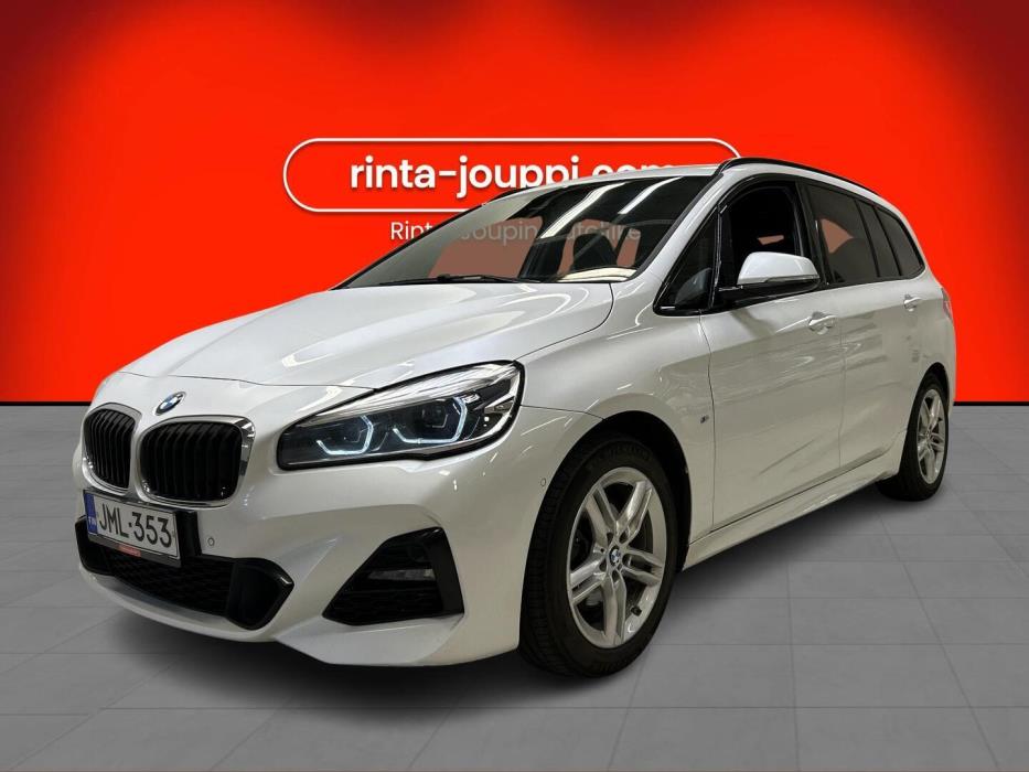 BMW 218 2022