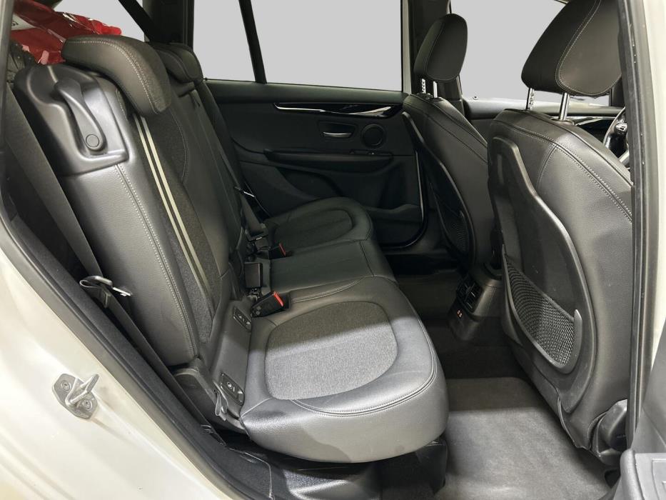 BMW 218 2022