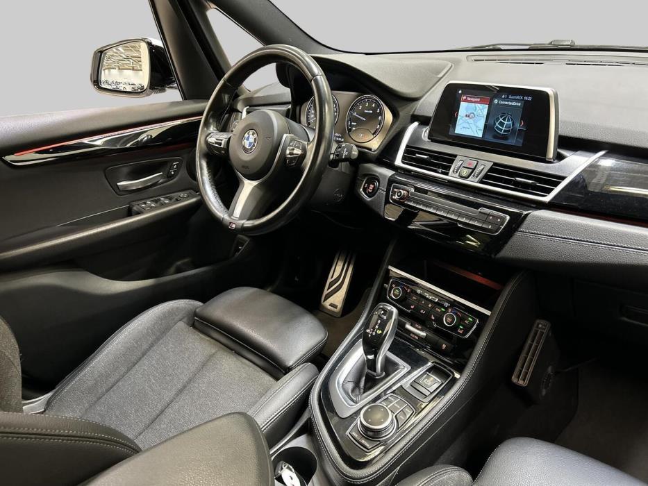 BMW 218 2022