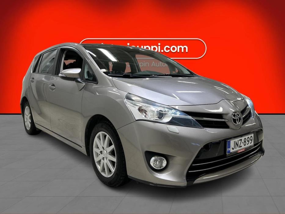 TOYOTA VERSO 2015