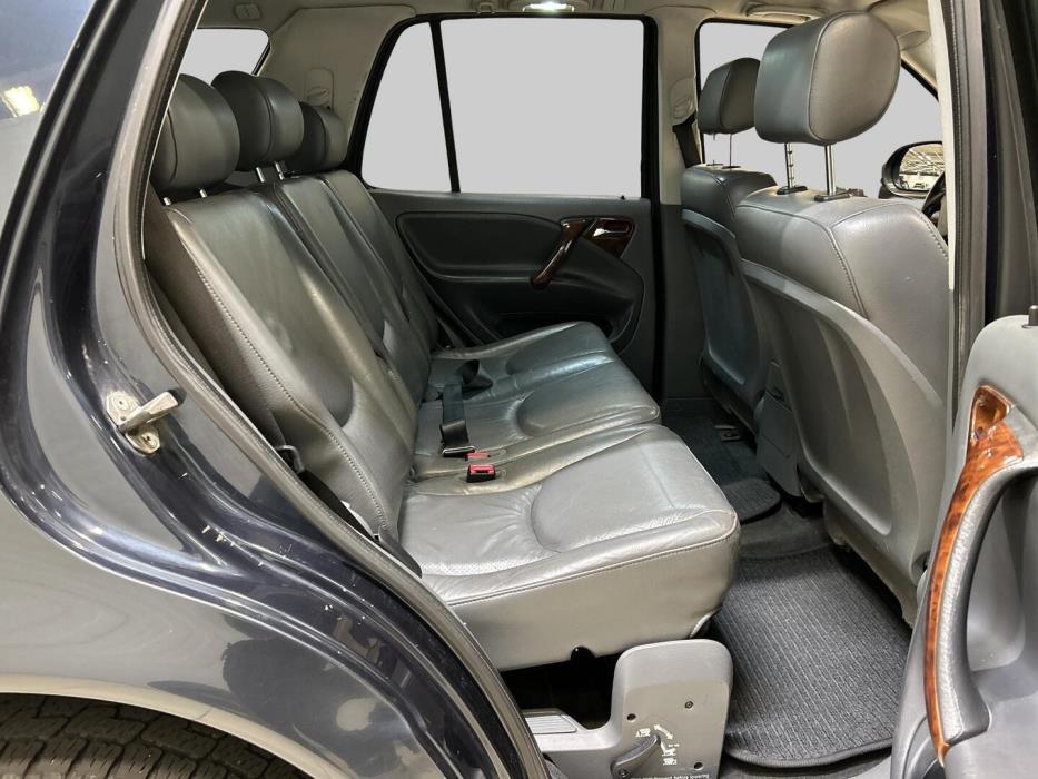 MERCEDES-BENZ ML 2000