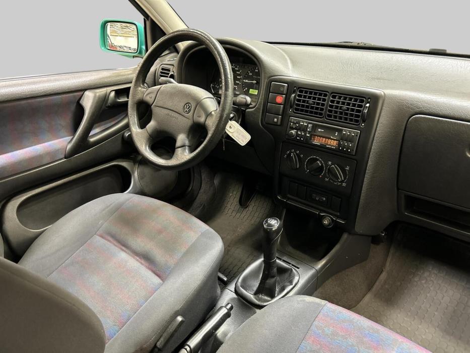 VOLKSWAGEN Polo 1996