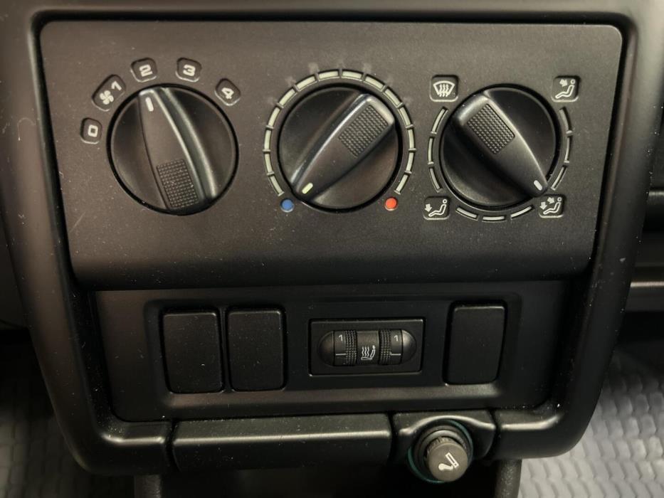 VOLKSWAGEN Polo 1996