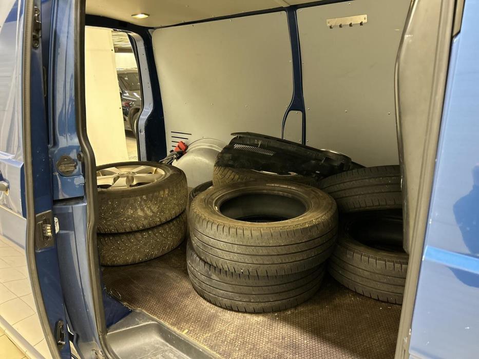 VOLKSWAGEN Transporter 2012