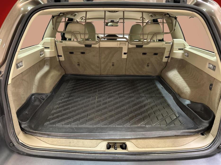 VOLVO XC70 2012
