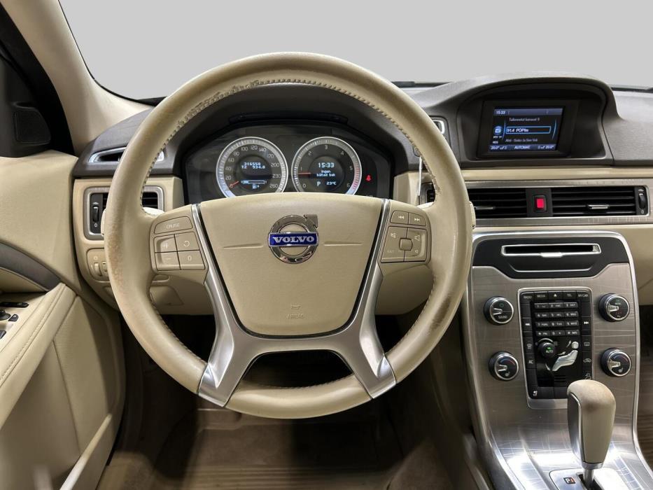 VOLVO XC70 2012