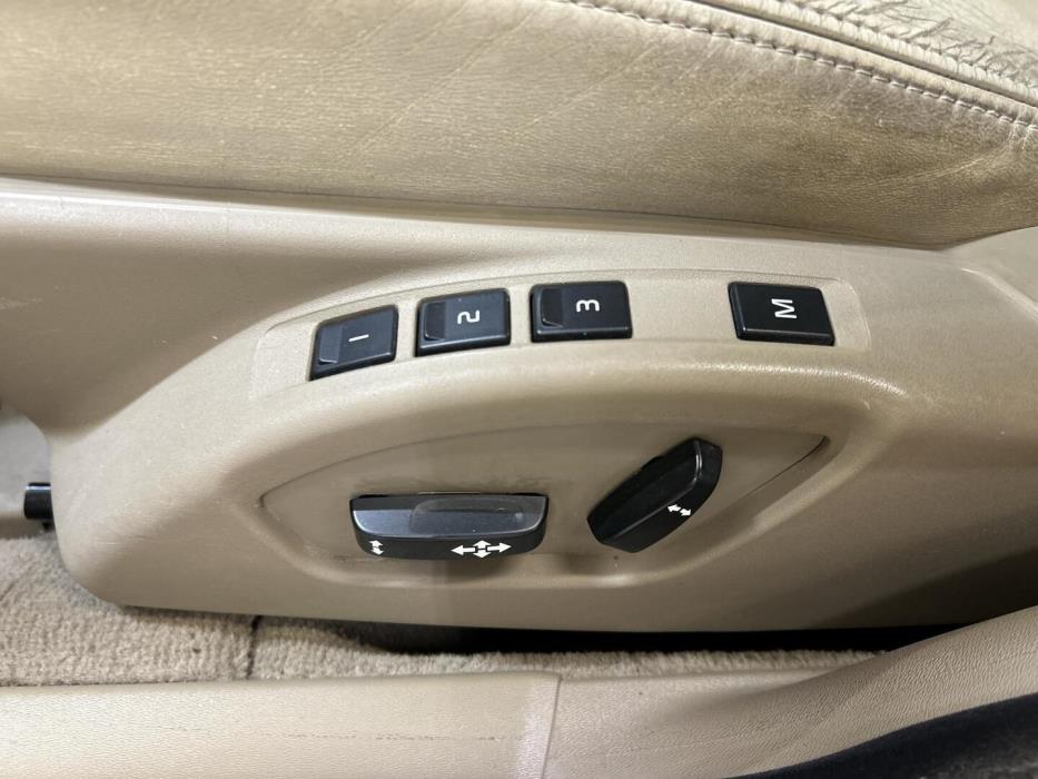 VOLVO XC70 2012