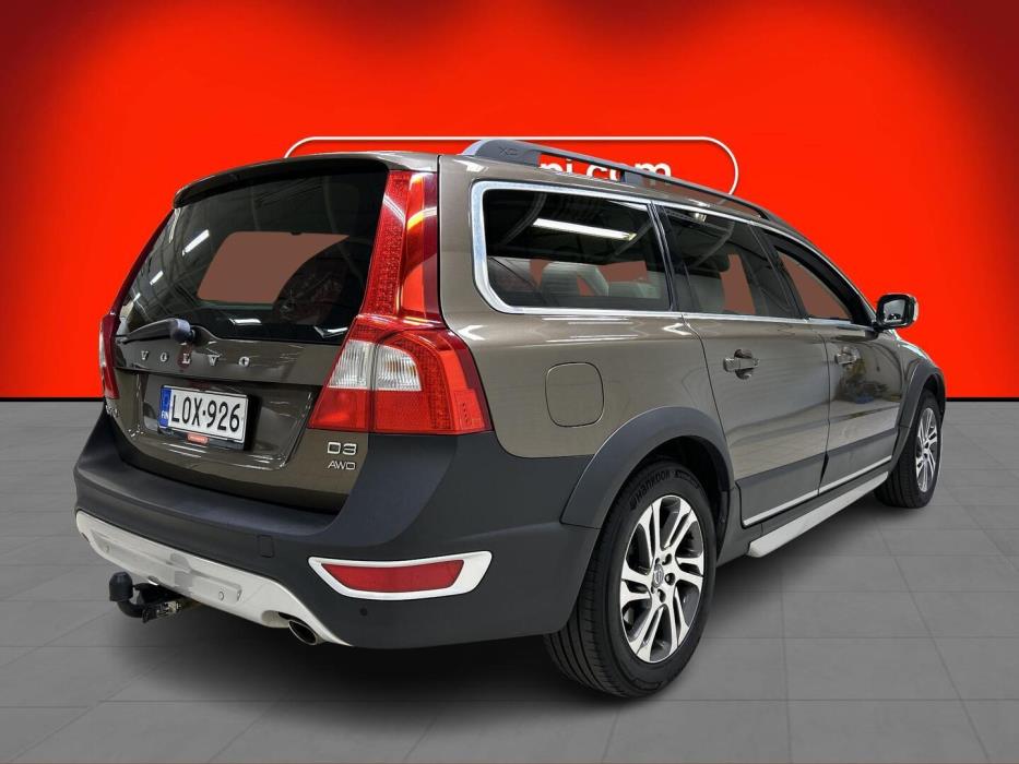 VOLVO XC70 2012