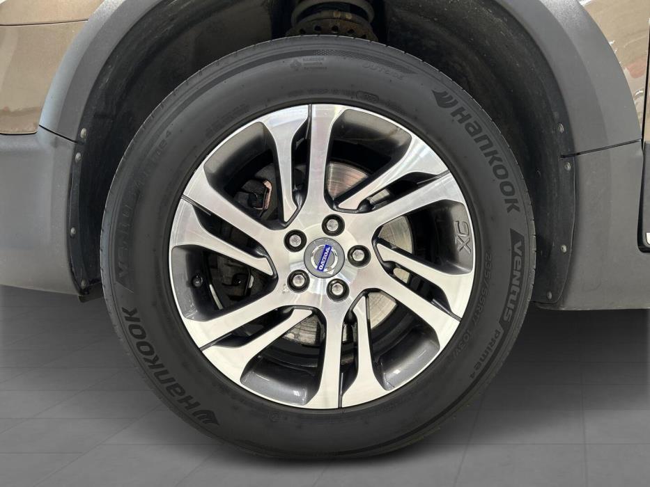 VOLVO XC70 2012