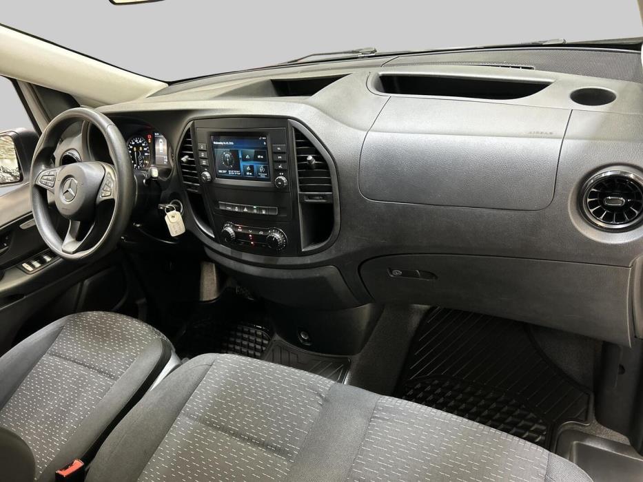MERCEDES-BENZ VITO 2022