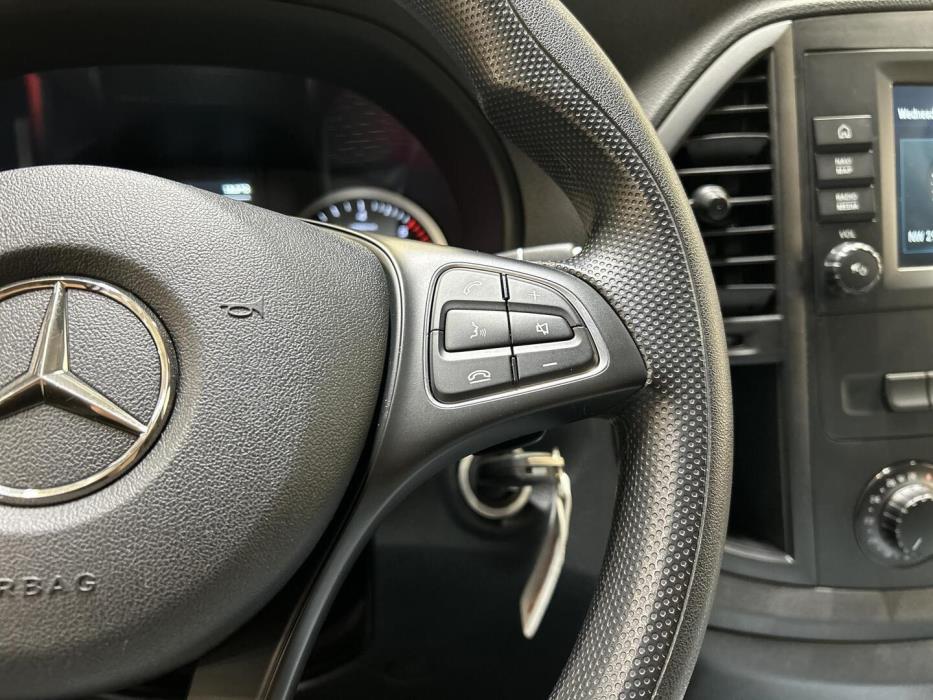 MERCEDES-BENZ VITO 2022