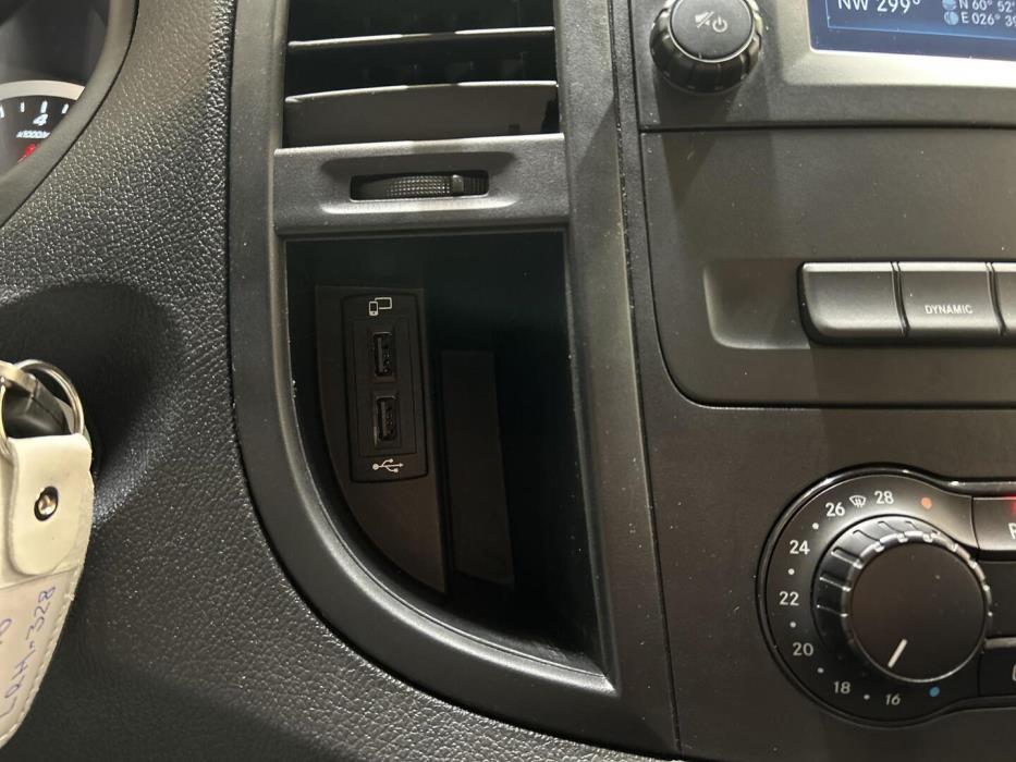 MERCEDES-BENZ VITO 2022