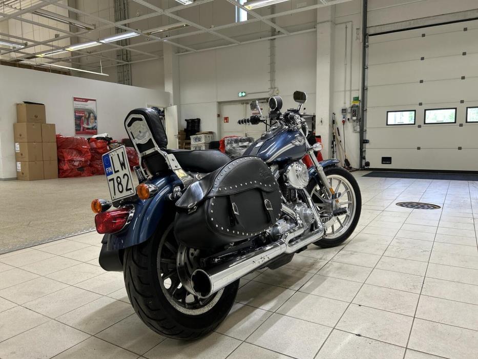 HARLEY-DAVIDSON DYNA 2003