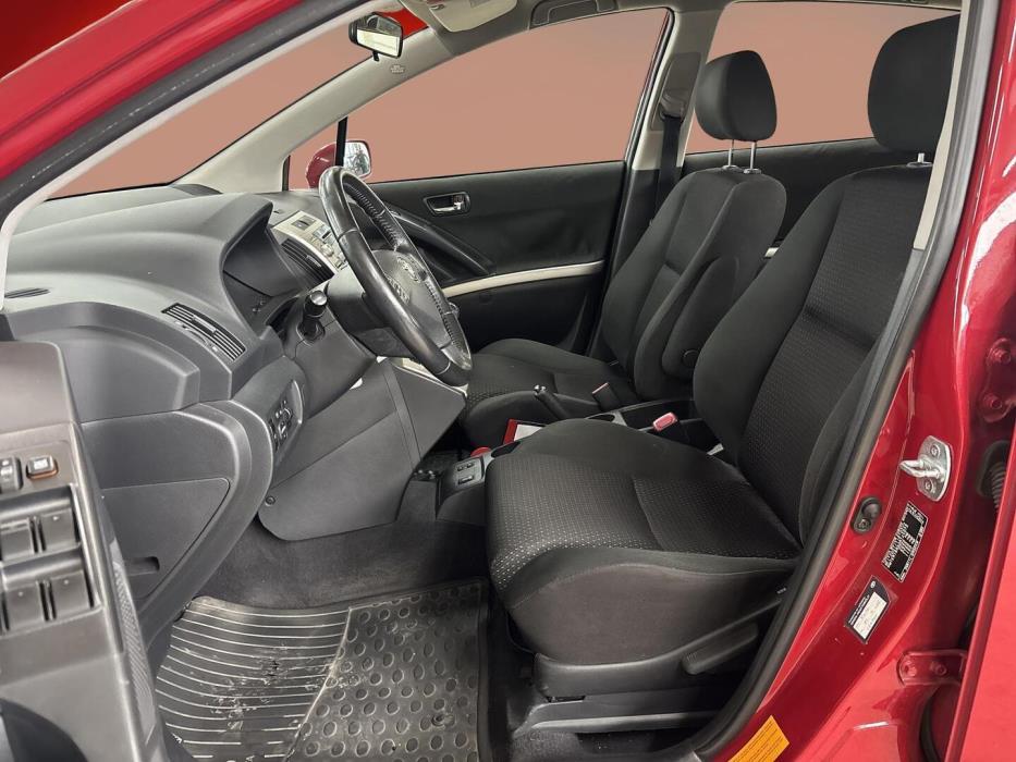TOYOTA Corolla Verso 2008