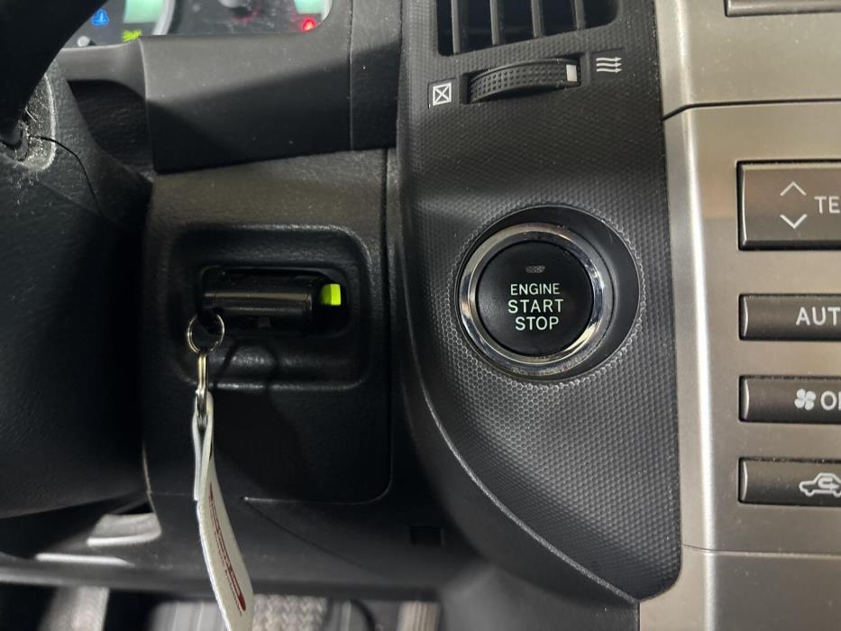 TOYOTA Corolla Verso 2008