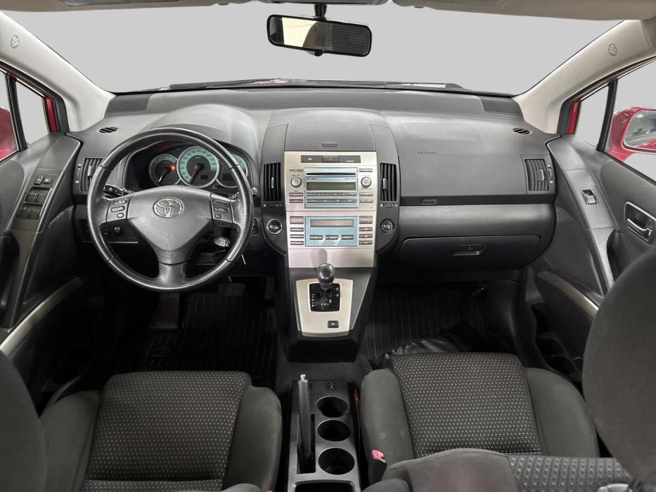 TOYOTA Corolla Verso 2008