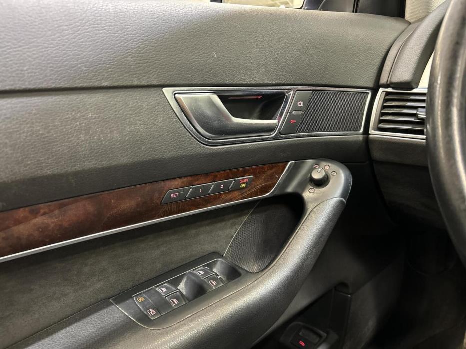 AUDI A6 2006