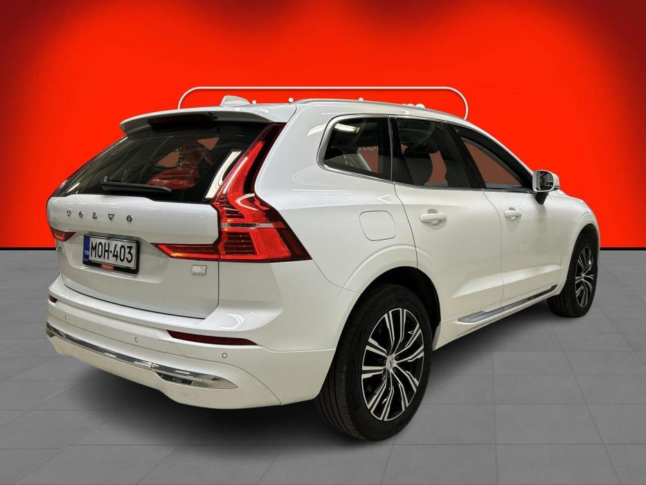 VOLVO XC60 2022