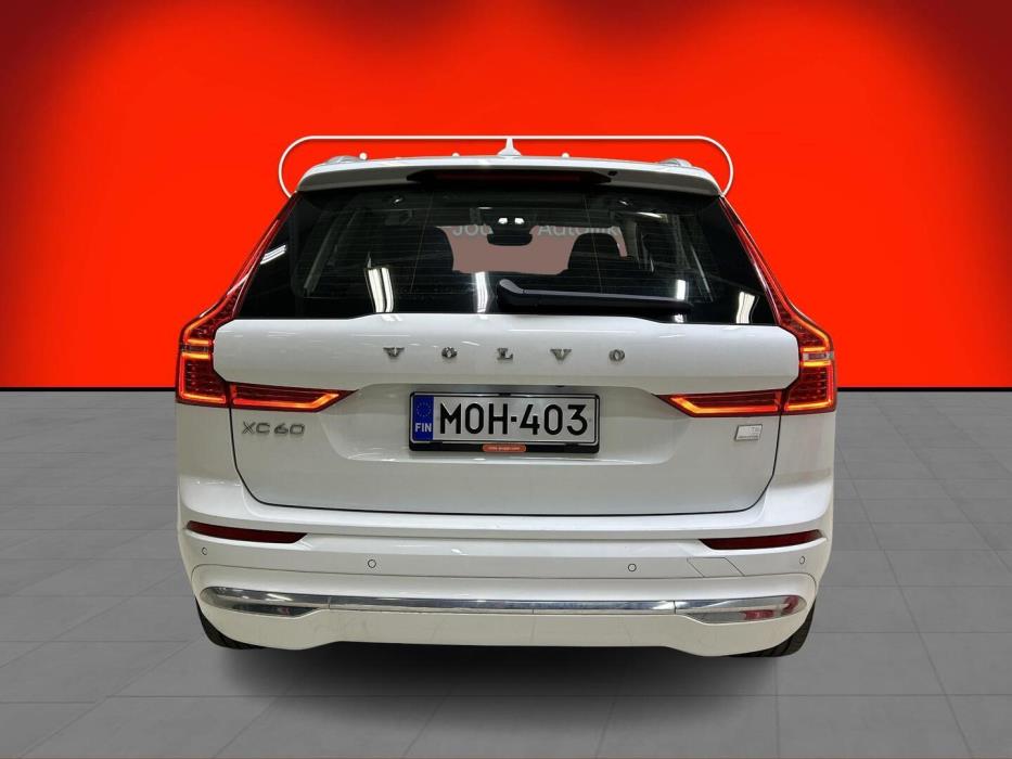 VOLVO XC60 2022