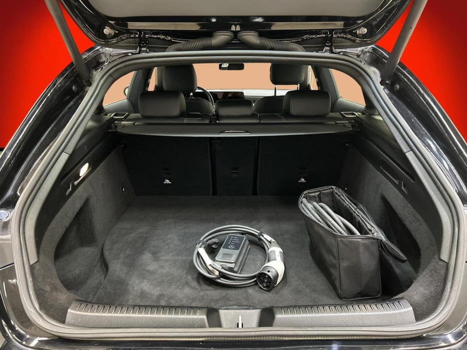 MERCEDES-BENZ CLA 2023