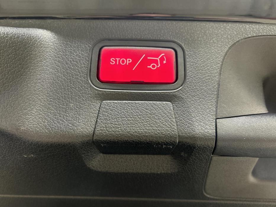 MERCEDES-BENZ CLA 2023