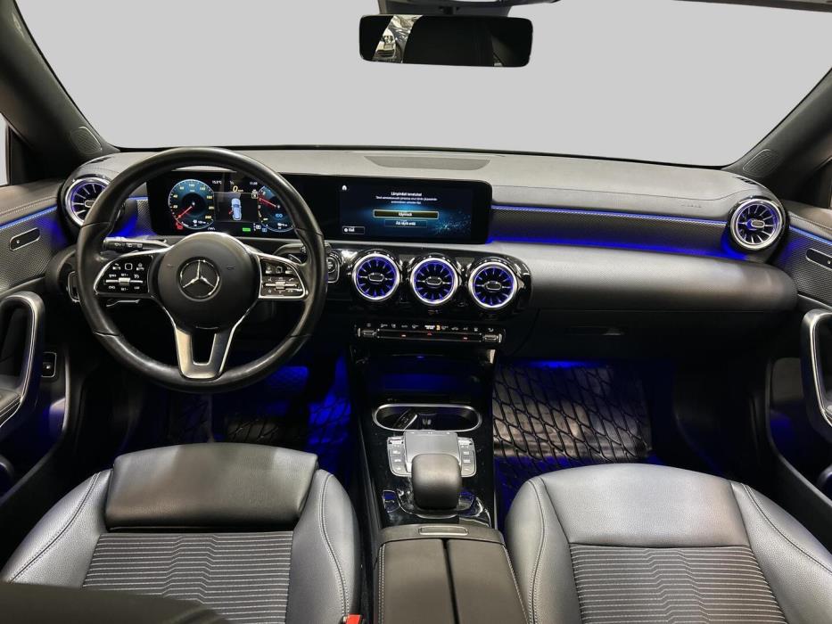 MERCEDES-BENZ CLA 2023
