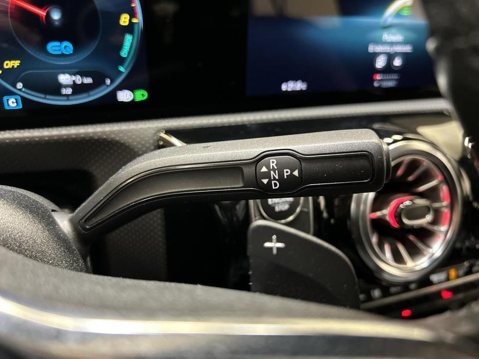 MERCEDES-BENZ CLA 2023