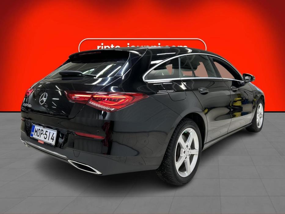 MERCEDES-BENZ CLA 2023