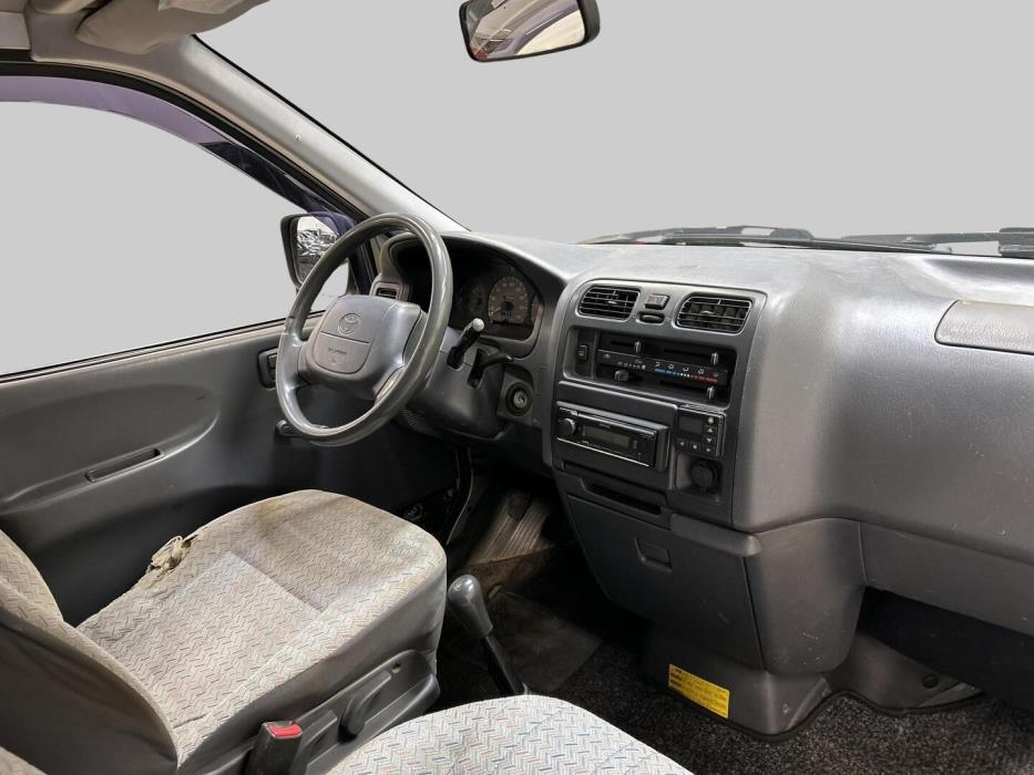 TOYOTA Hiace 2000