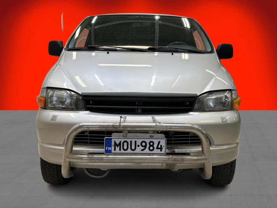 TOYOTA Hiace 2000