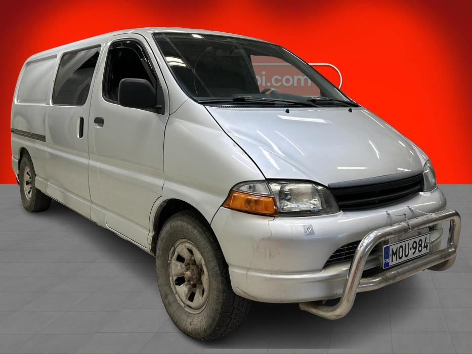 TOYOTA Hiace 2000