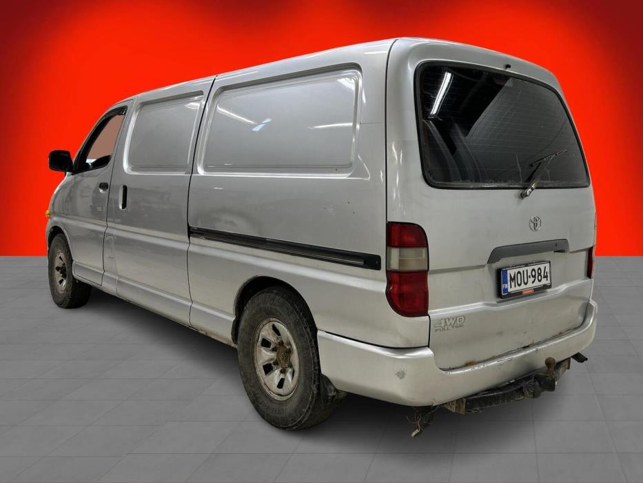 TOYOTA Hiace 2000