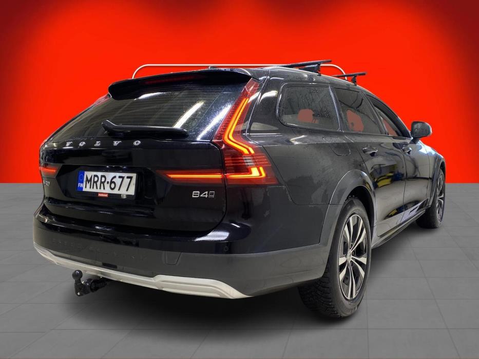 VOLVO V90 Cross Country 2021