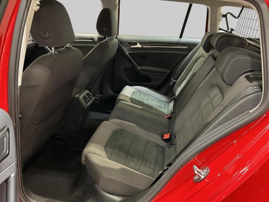 VOLKSWAGEN Golf 2020